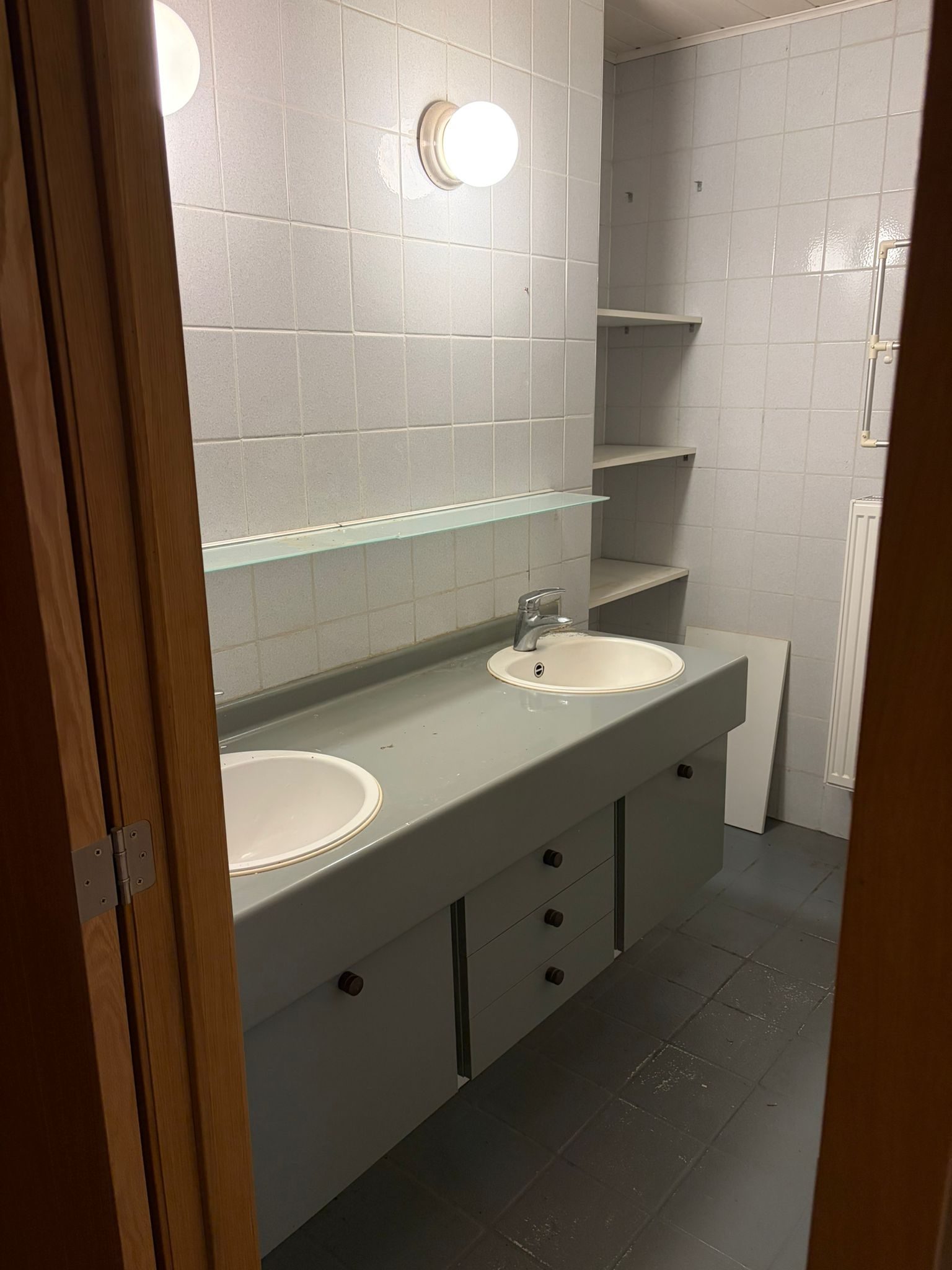 Badkamerrenovatie Zoersel - voor